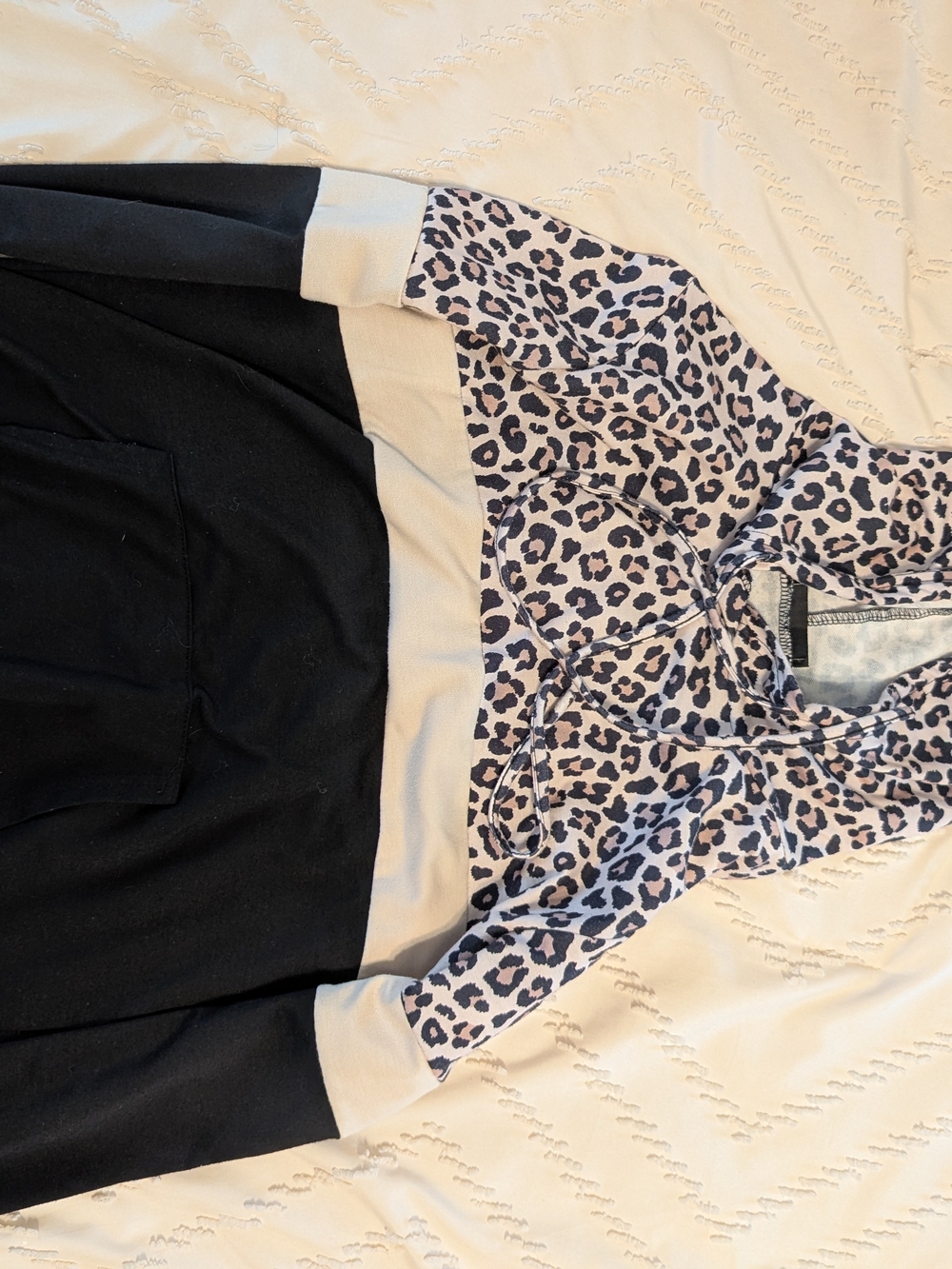 SHEIN Women's Leopard Print Hoodie in Black & Cream Sz XS Fits Like S